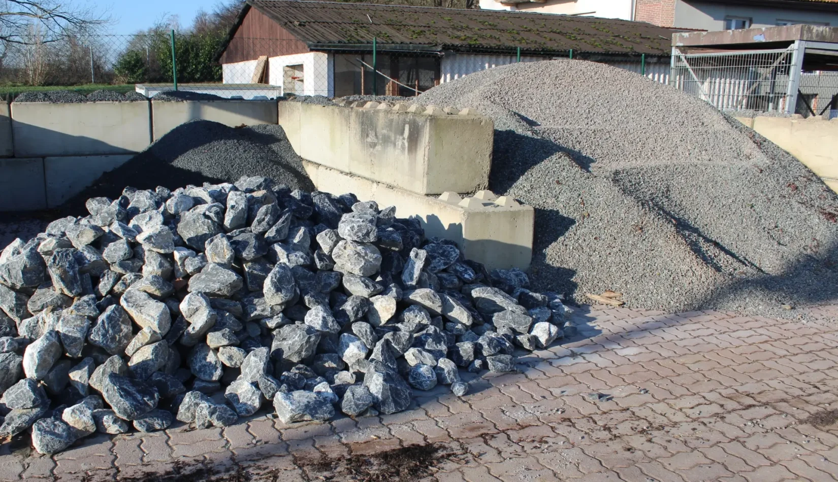 Schüttgut Gartensteine Split